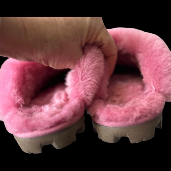 Authentic UGG Women's Orchid Pink Coquette Slide on Slippers Size 5 EUC - Picture 3 of 7